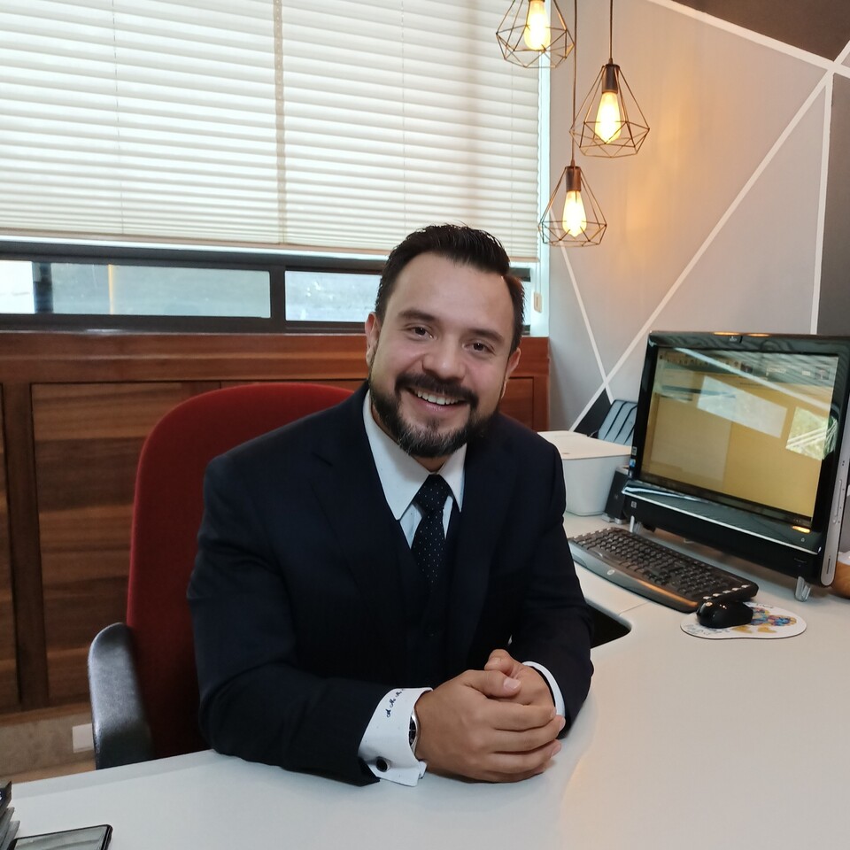 Dr. Alan Maldonado Salgado