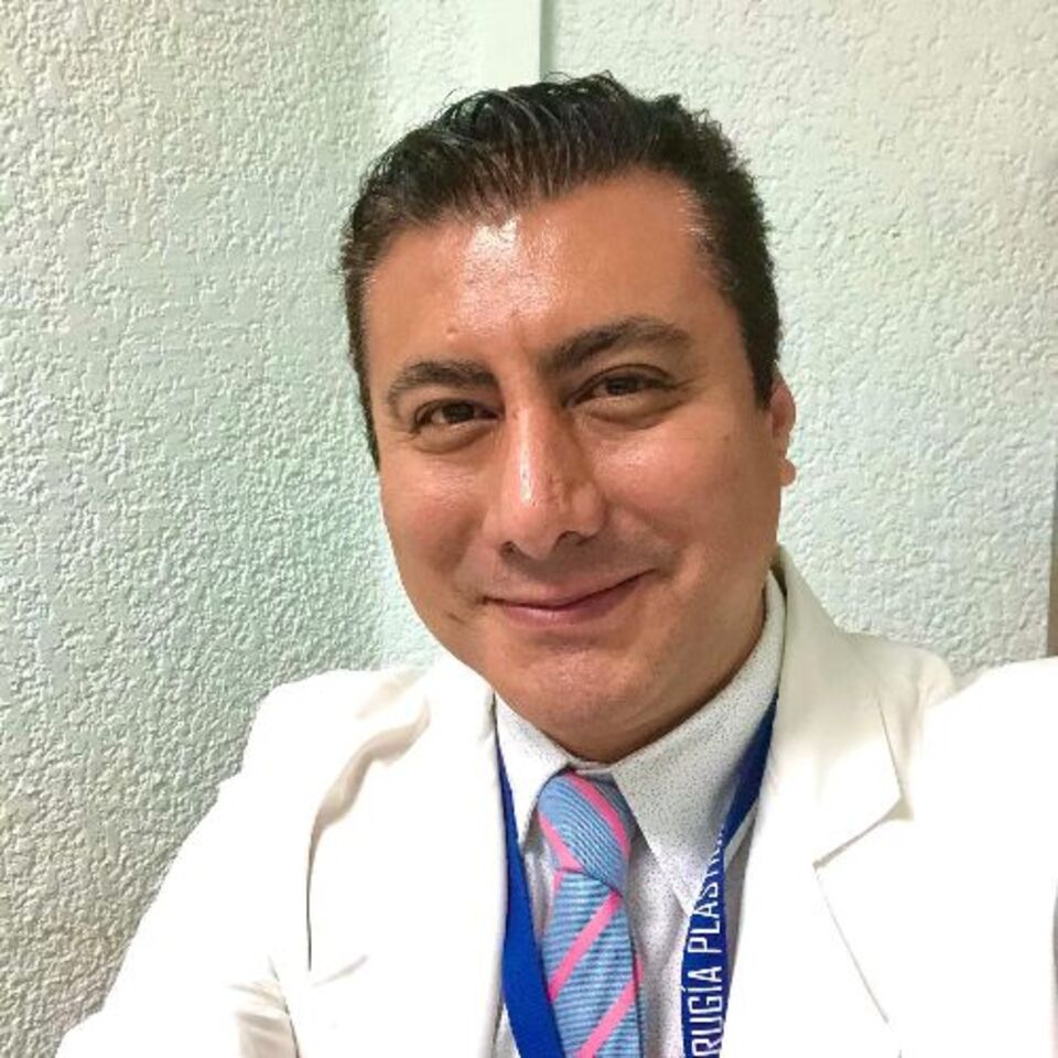 Dr. Alfredo Lima Romero