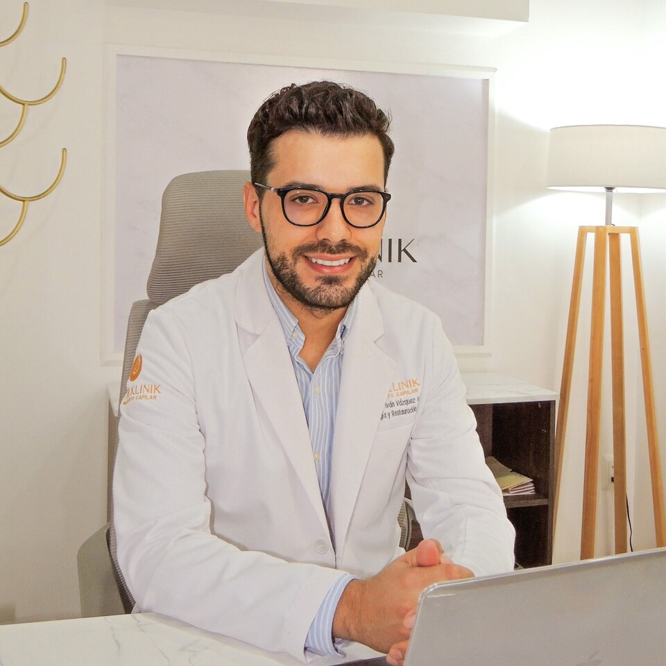 Dr. Iván Vázquez
