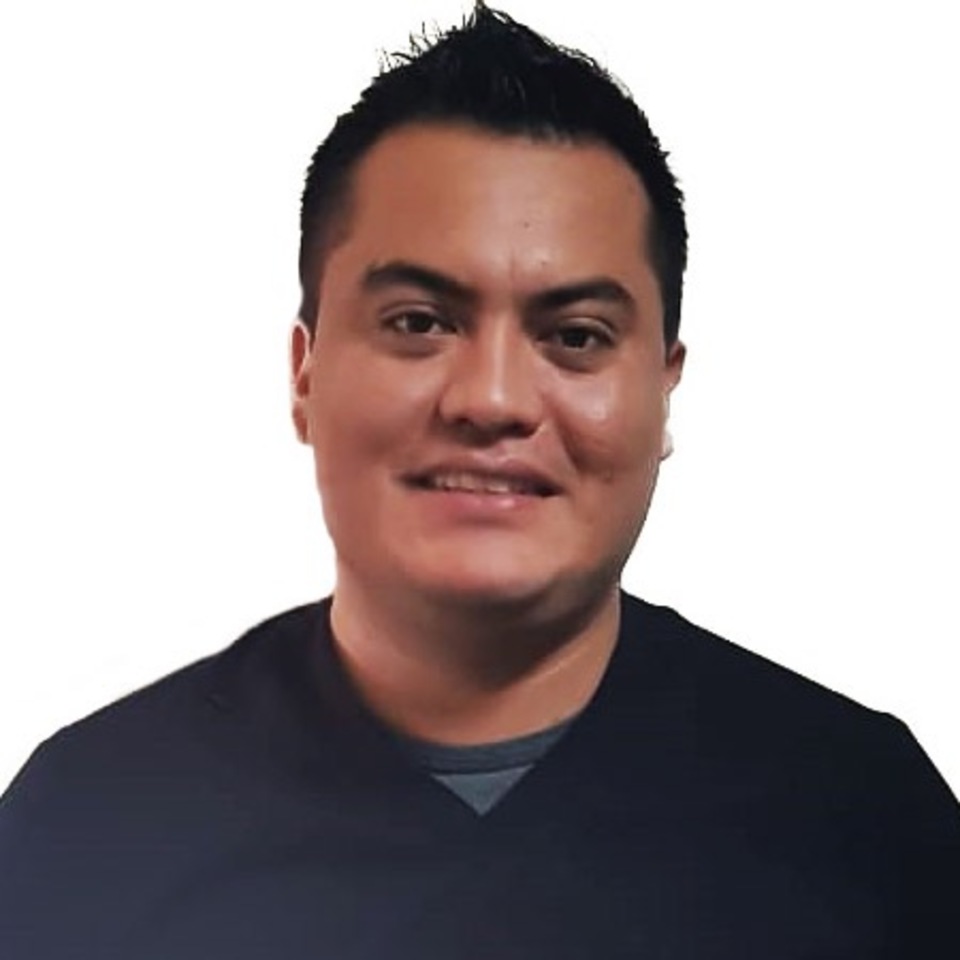 Dr. Máximo Torres Cabrera