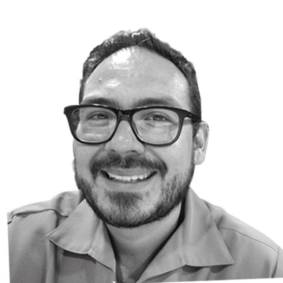 Dr. José Luis Madrigal Navarro